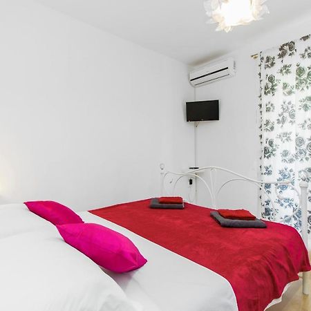 Apartmani Mariva Vodice Exteriör bild