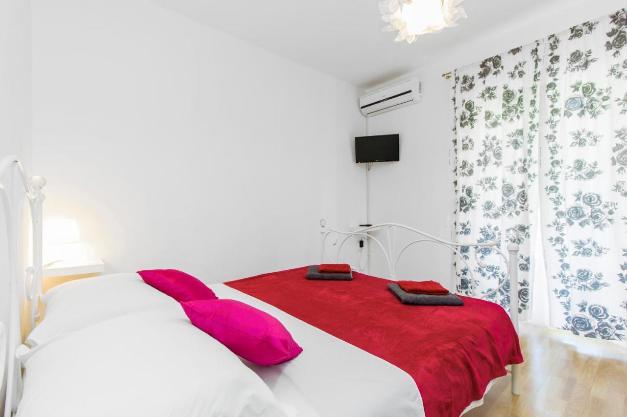 Apartmani Mariva Vodice Exteriör bild