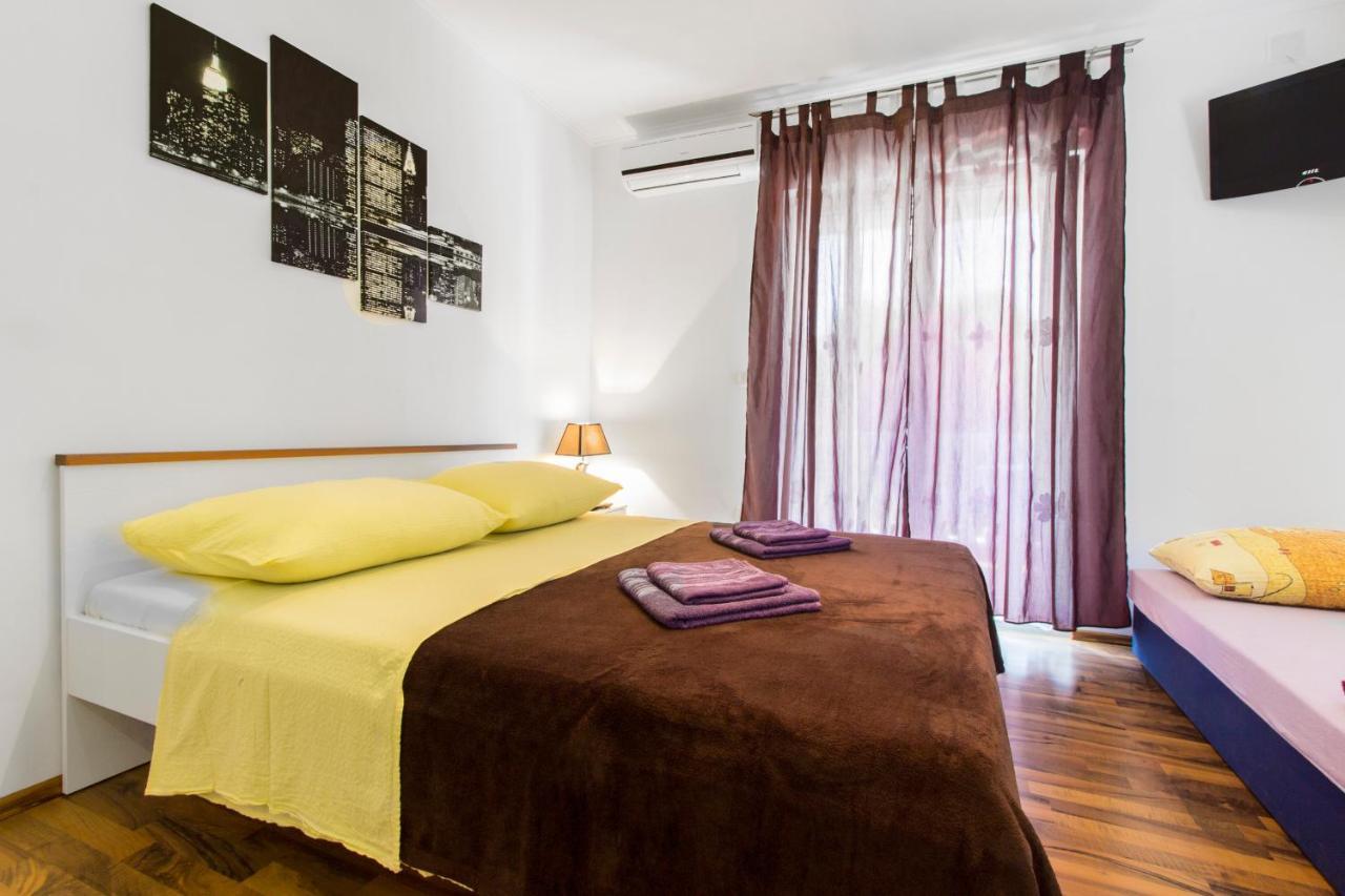 Apartmani Mariva Vodice Exteriör bild
