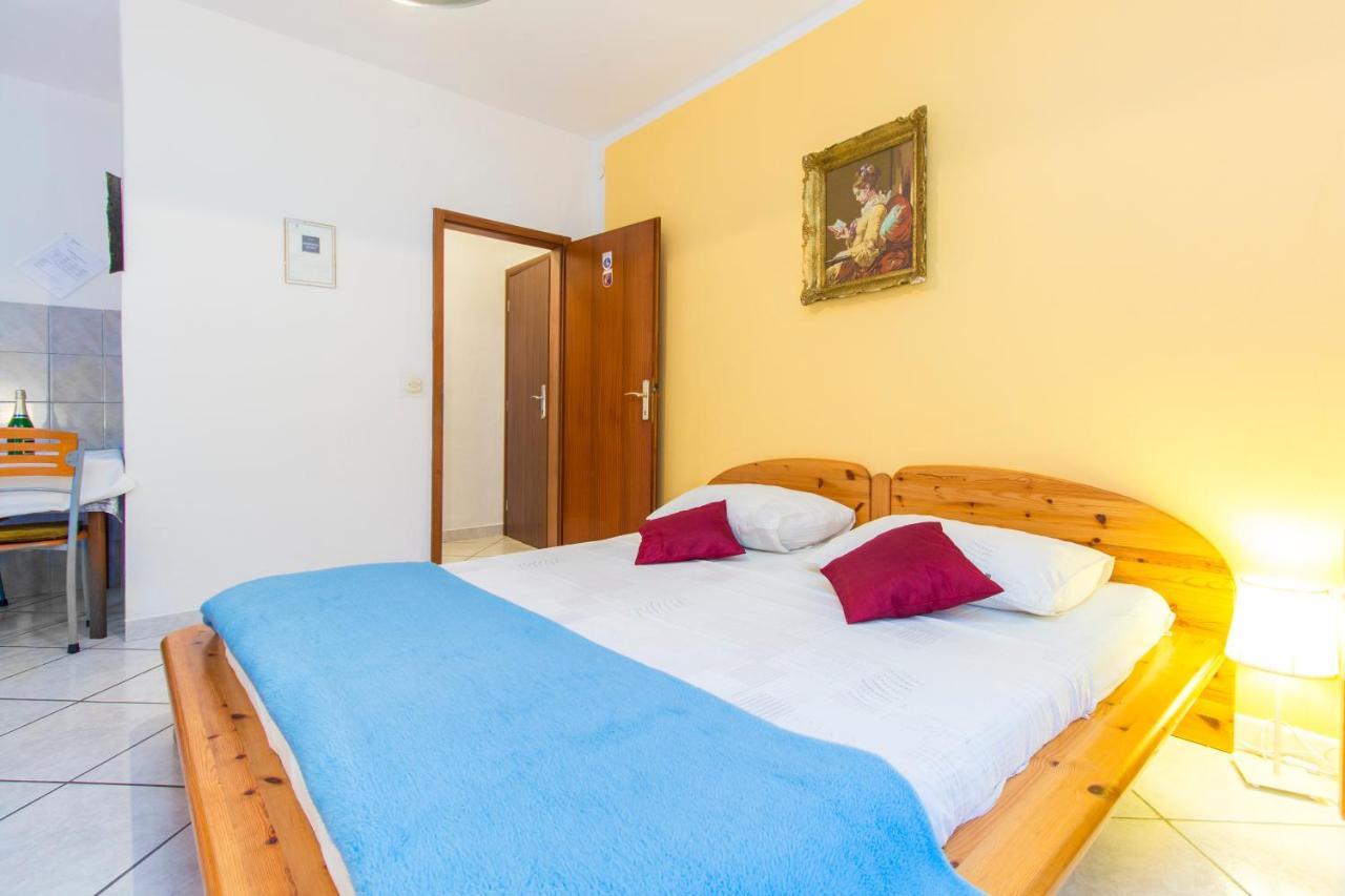 Apartmani Mariva Vodice Exteriör bild