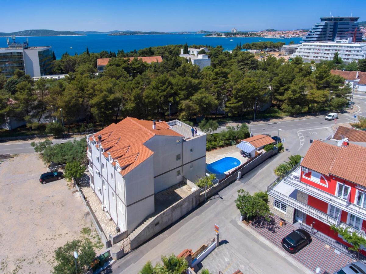 Apartmani Mariva Vodice Exteriör bild