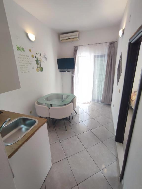 Apartmani Mariva Vodice Exteriör bild